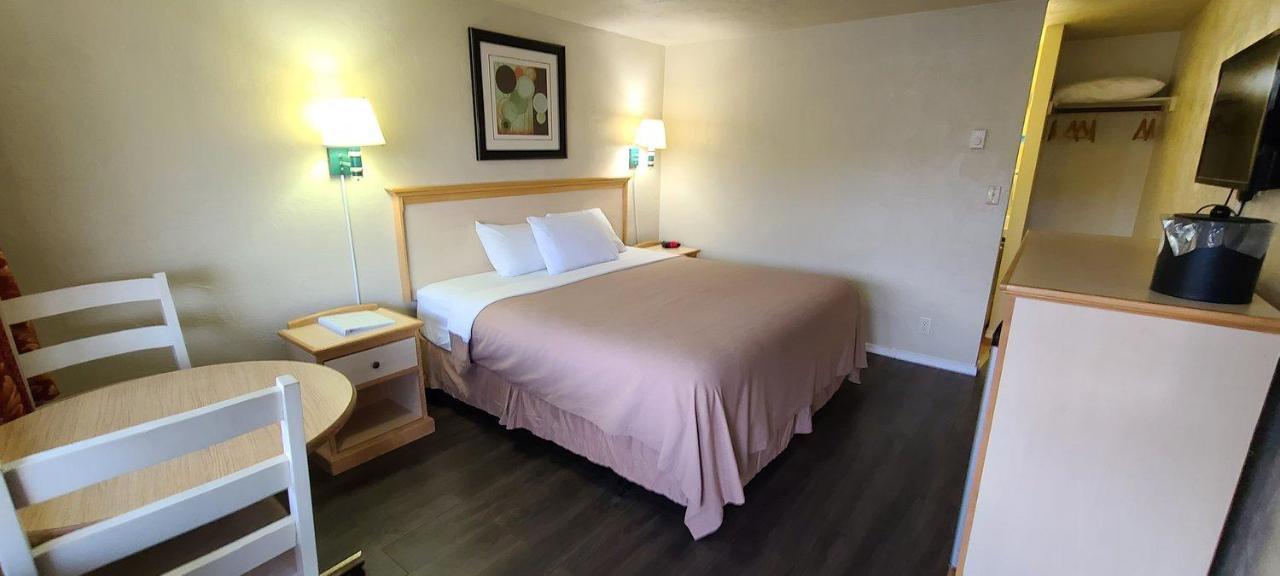 Economy Inn Reedsport Esterno foto