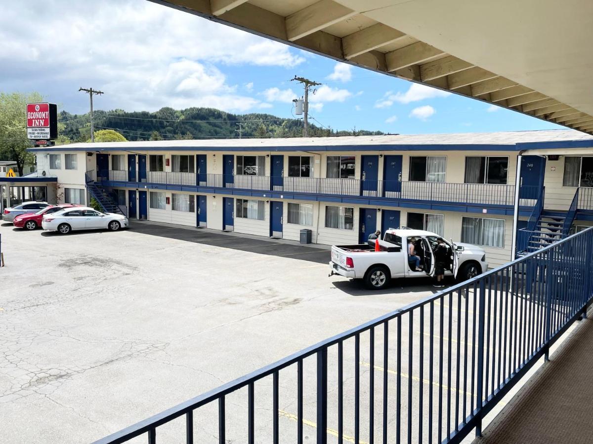 Economy Inn Reedsport Esterno foto